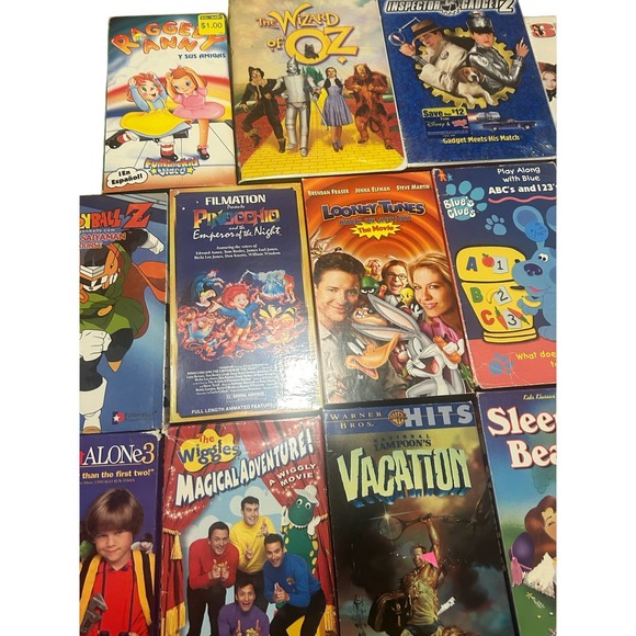 Vintage Lot Of 17 VHS Tapes Warner Brothers Collectible Movie Bundle Tv Show - Picture 4 of 7
